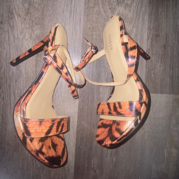 Guess Tarena Strappy Heels in Animal Print size 8M - Picture 4 of 14